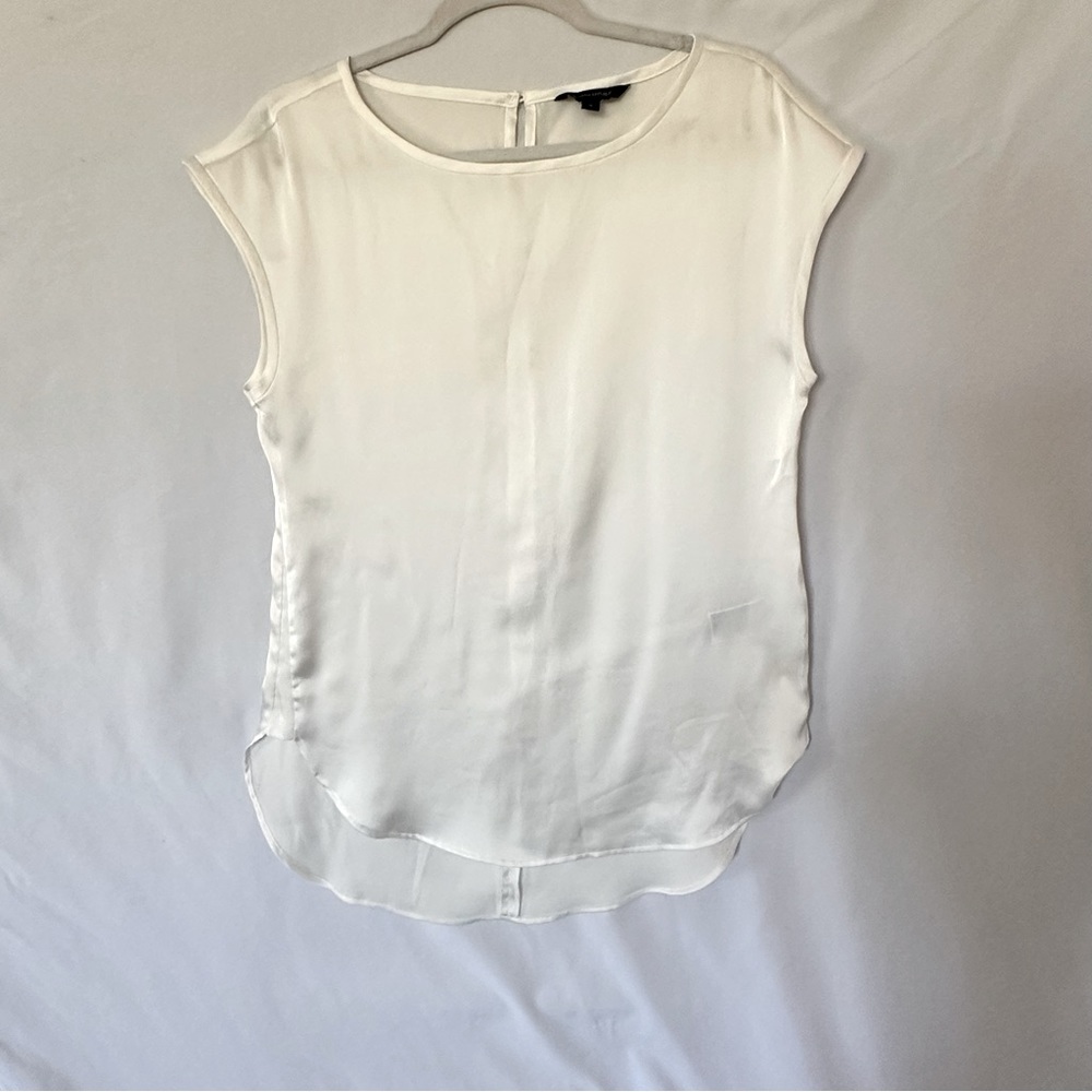 Banana Republic Women’s Sleeveless Bllouse